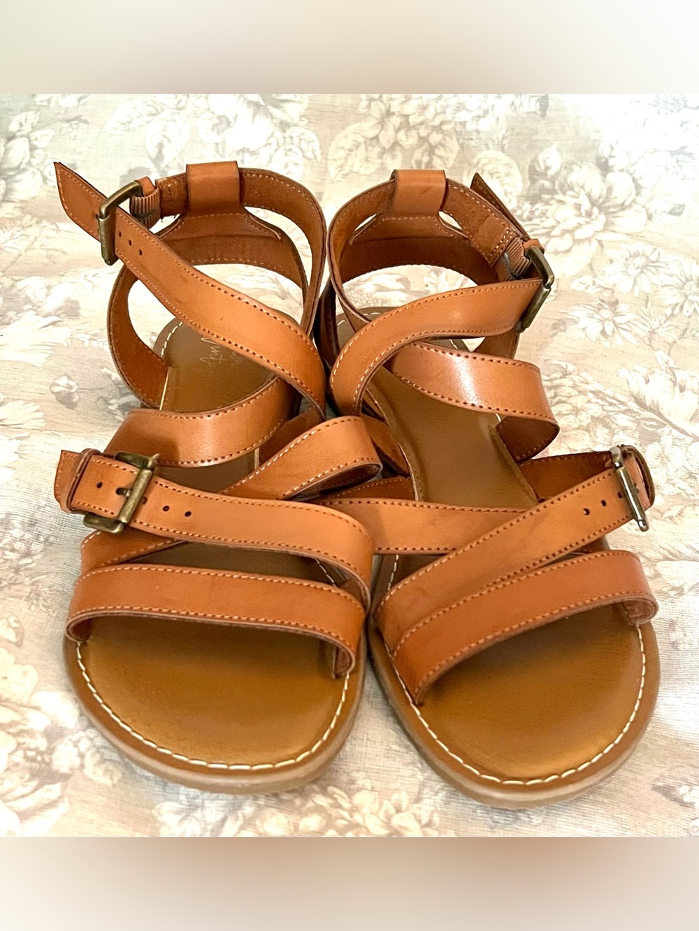 Crown Vintage Remy Strappy Flat Sandals Cognac Brown Size 7.5 NWOT